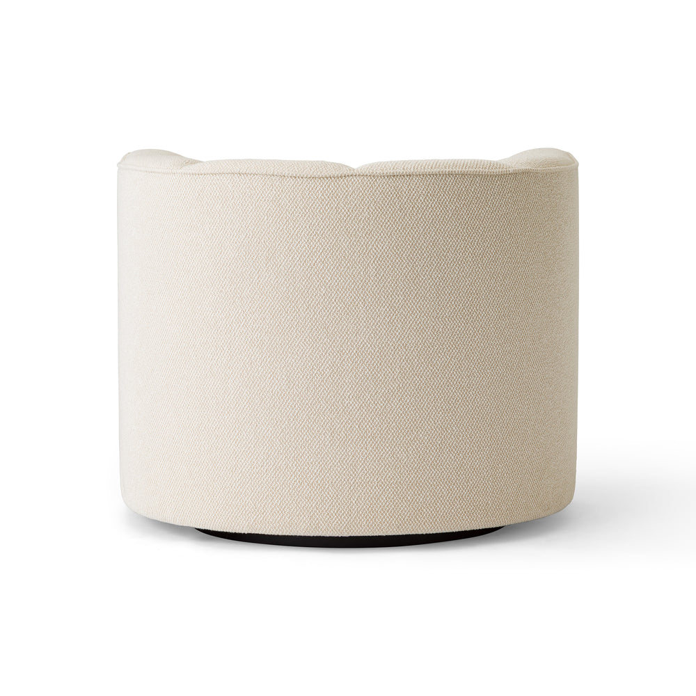 Eave Seamline Lounge Chair