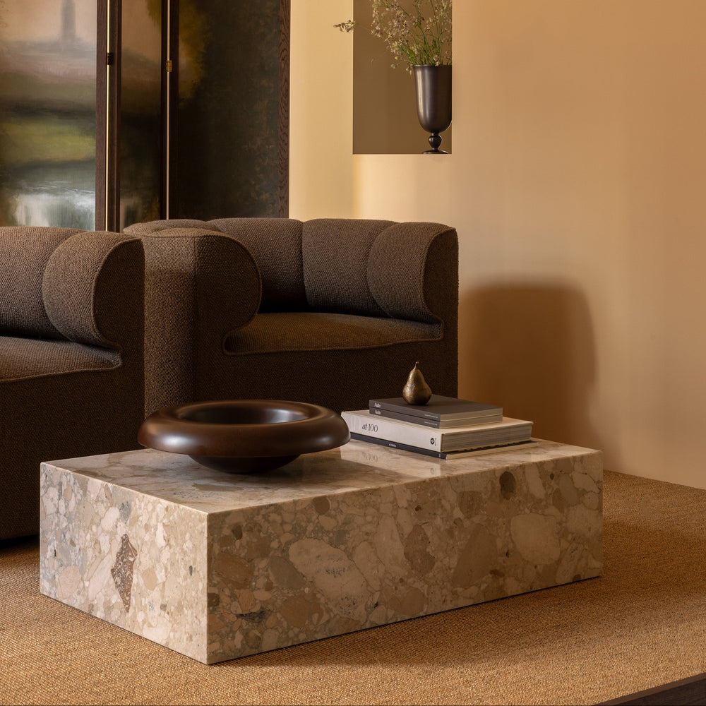 Eave Seamline Lounge Chair