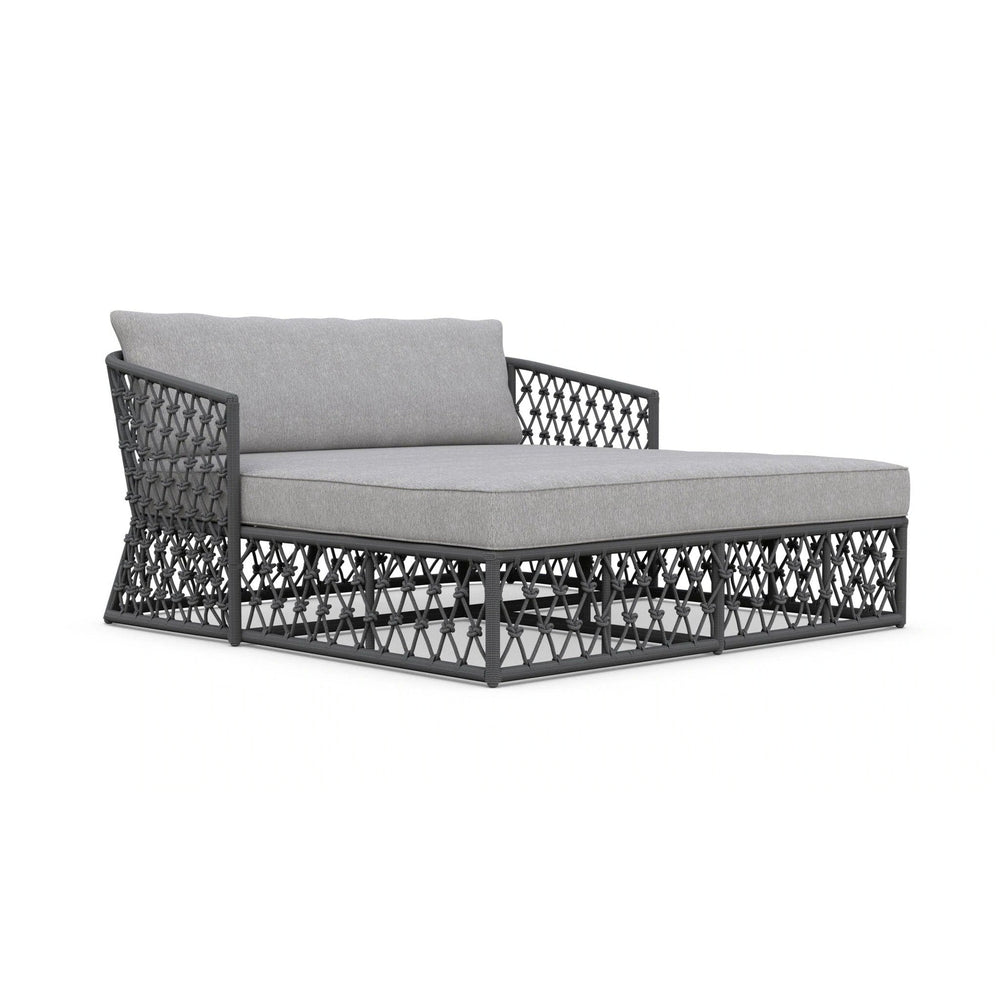 Amelia Daybed