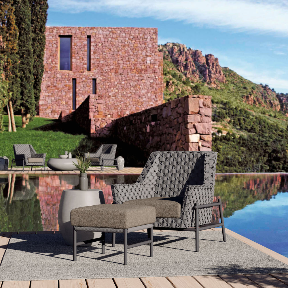 Avalon Club Chair