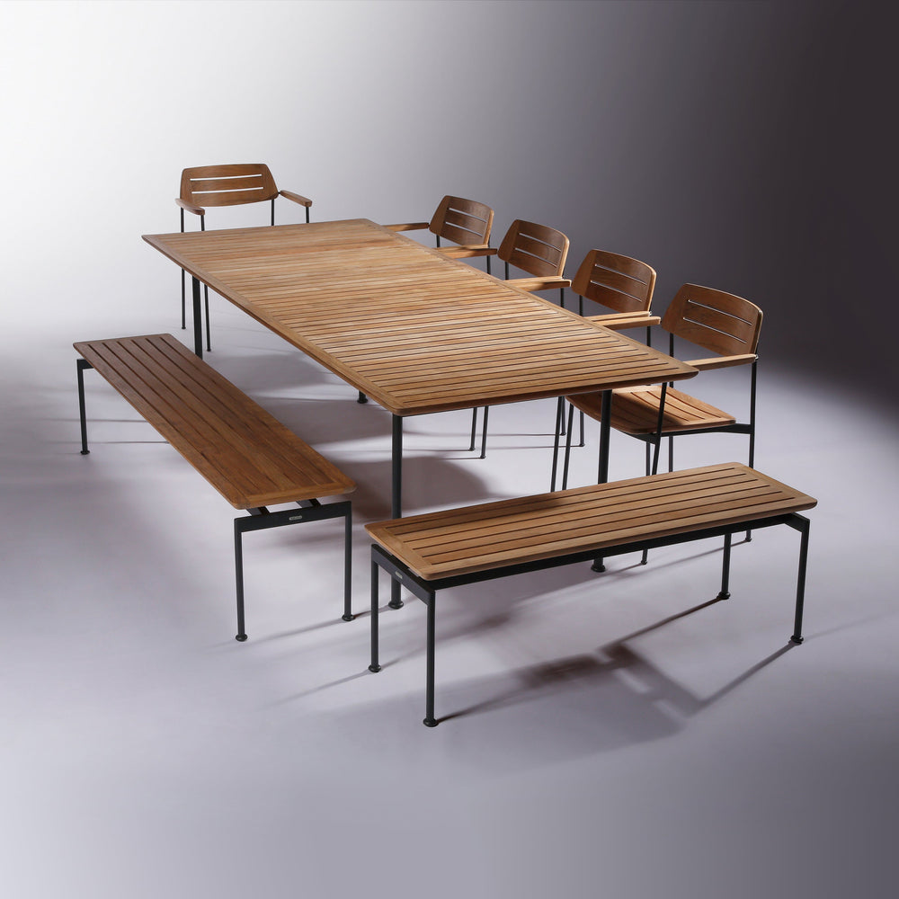 Layout Outdoor Dining Table
