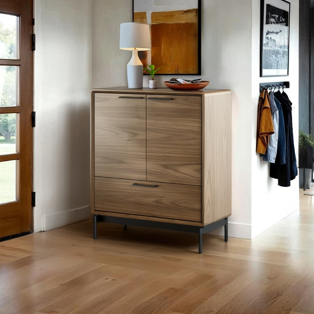 LINQ Entry Cabinet