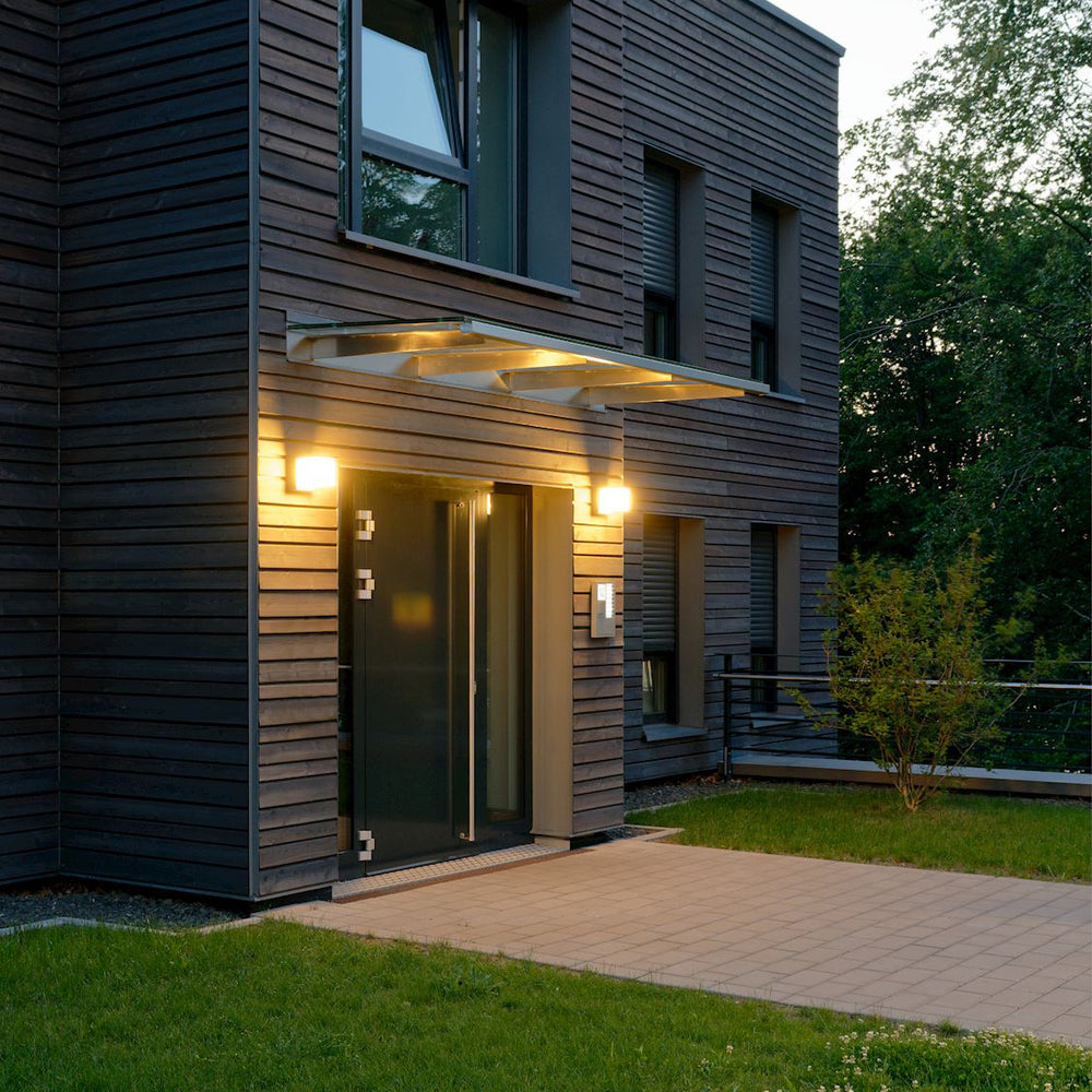 B33327/B33328 Impact Resistant Outdoor LED Wall Sconce