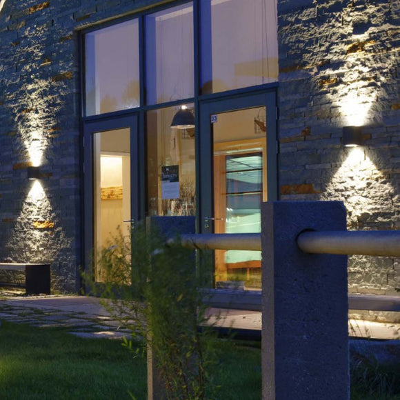 B33580/B33591 Narrow Beam Outdoor LED Wall Sconce