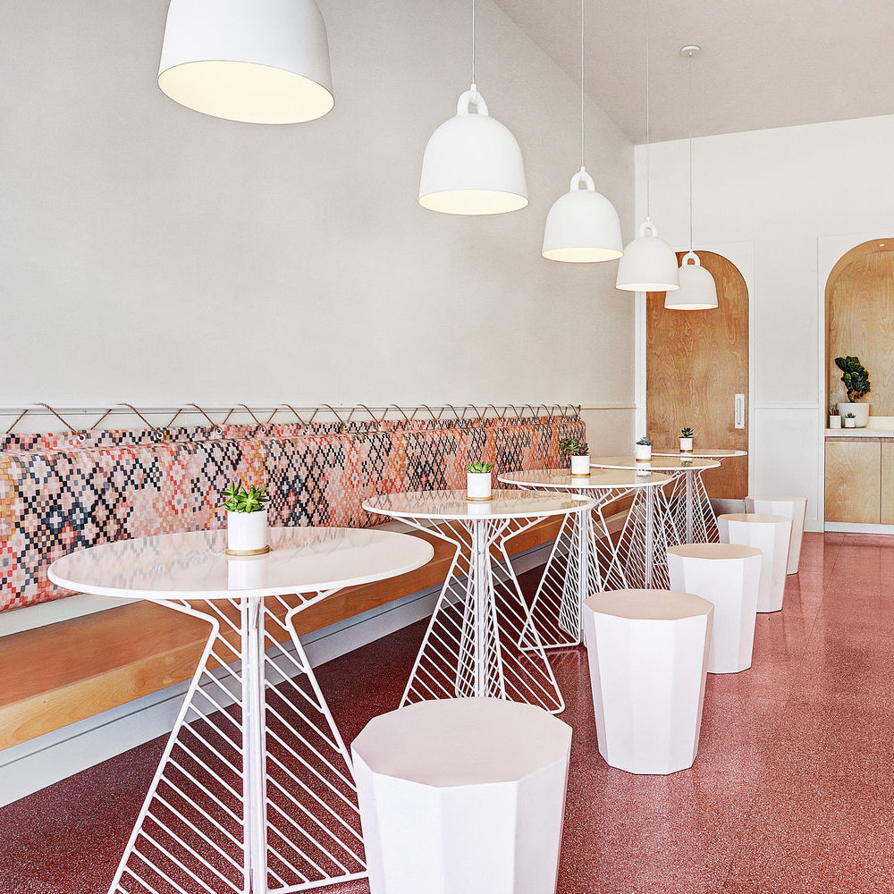 Cafe Indoor/Outdoor Round Dining Table