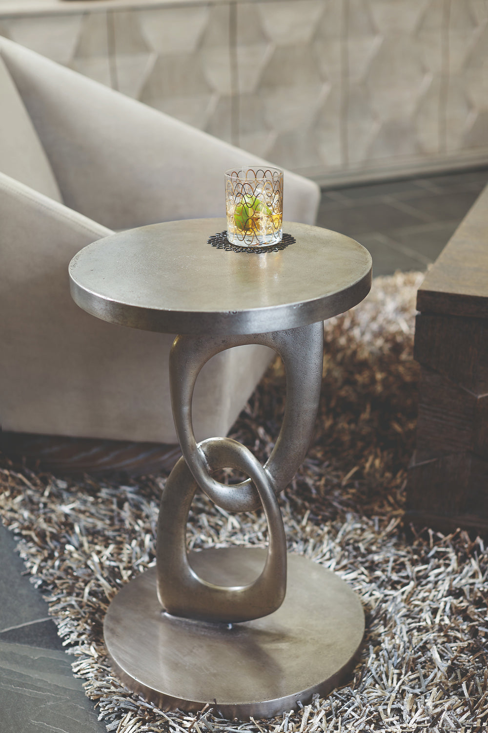 Linea Metal Round Chairside Table with Interlocking Shape