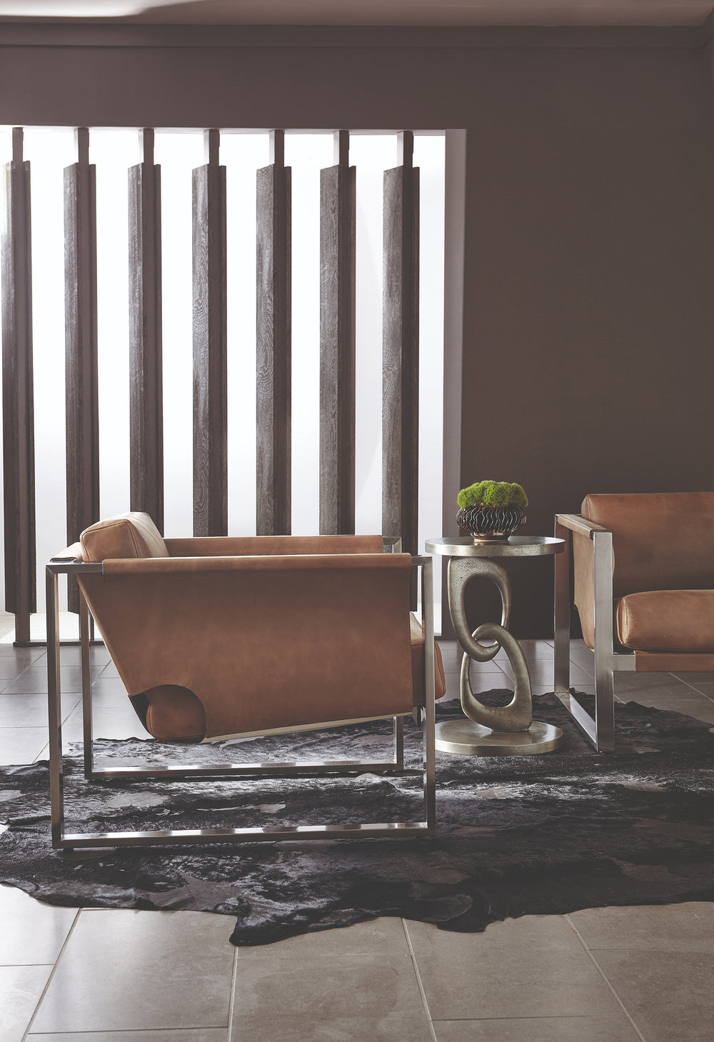 Linea Metal Round Chairside Table with Interlocking Shape