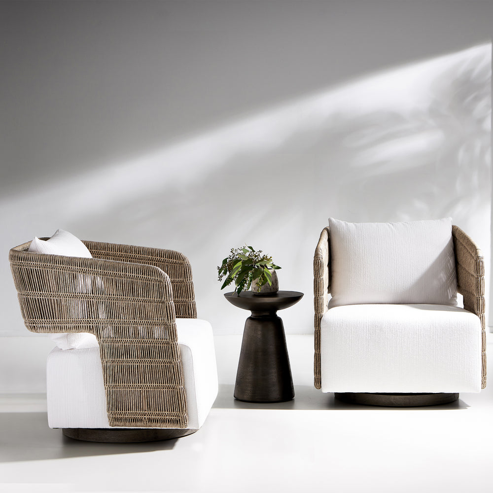 Maldives Outdoor Swivel Chair