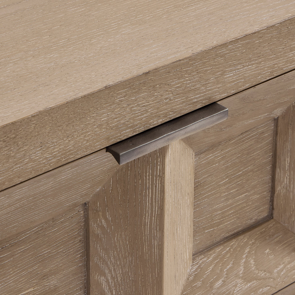 Prado Dresser