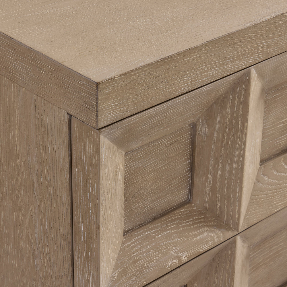 Prado Dresser