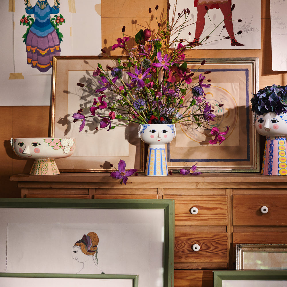 Eva Bowl on Stand