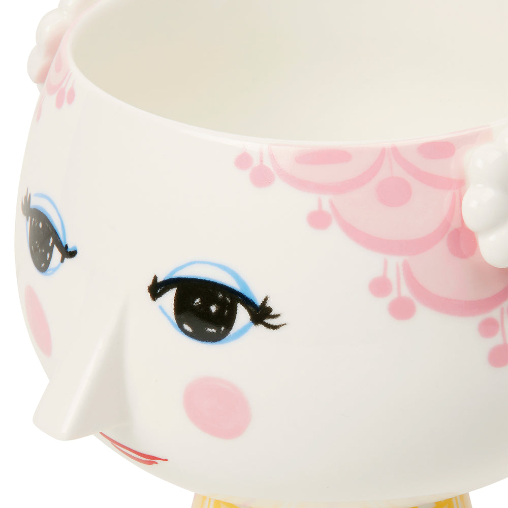 Eva Flowerpot on Base
