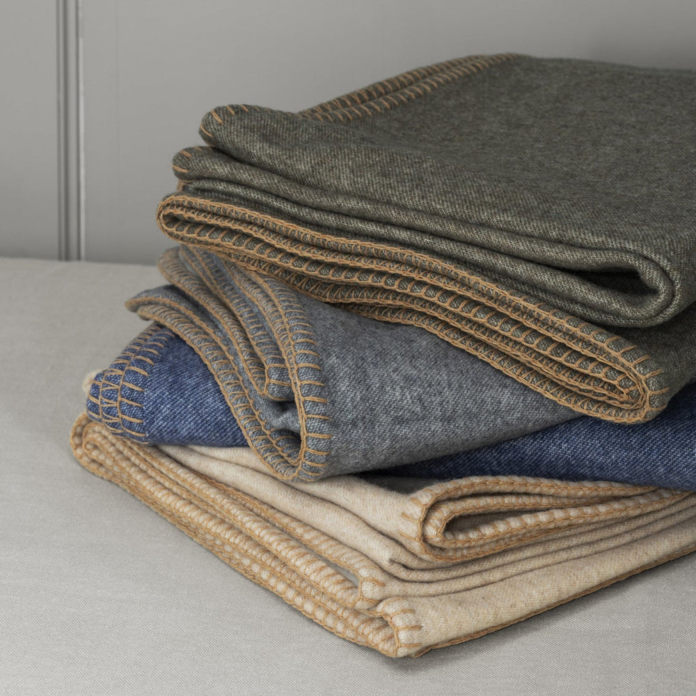 Ahwi Two-Tone Wool Throw Blanket