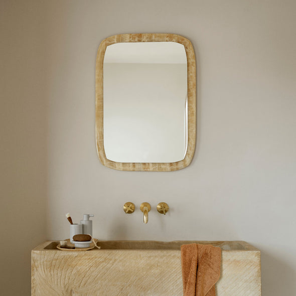 Kua Bathroom Accessory Set