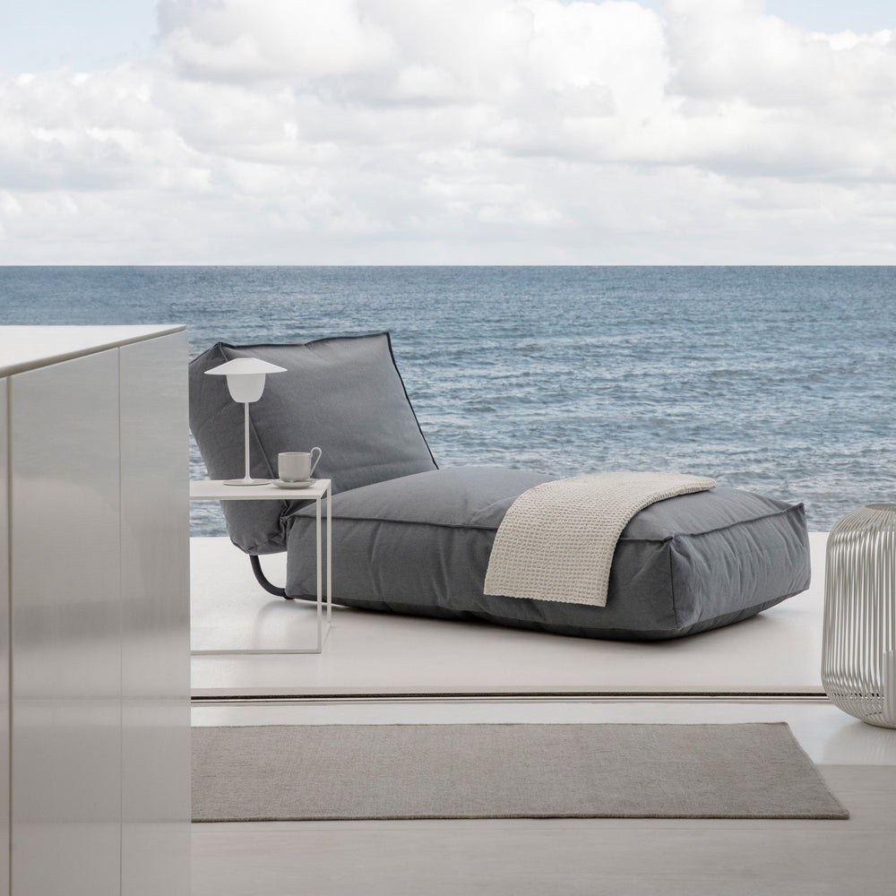 Stay Outdoor Daybed