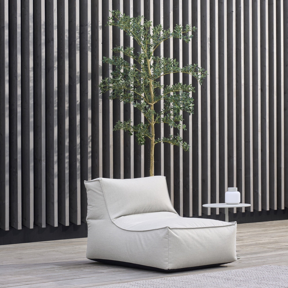Stay Outdoor Patio Lounge Chair