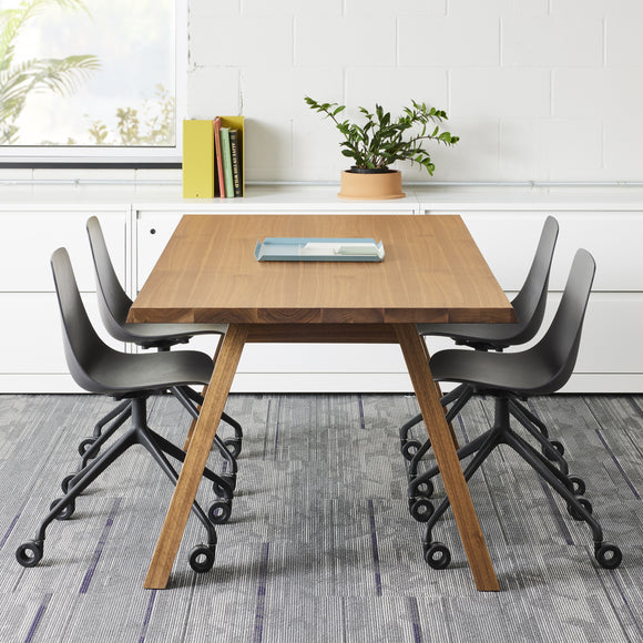 Clean Cut Task Chair