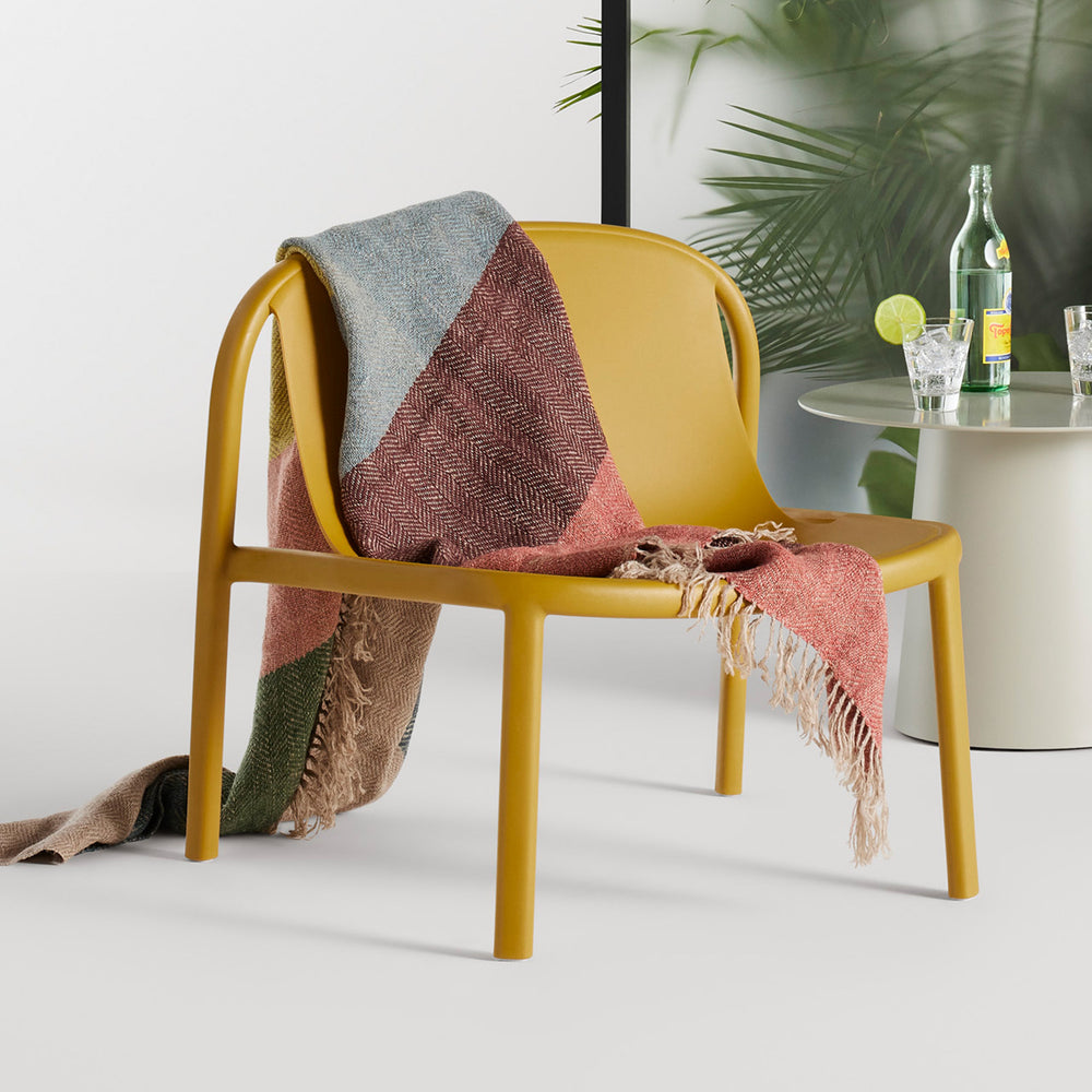 Decade Lounge Chair