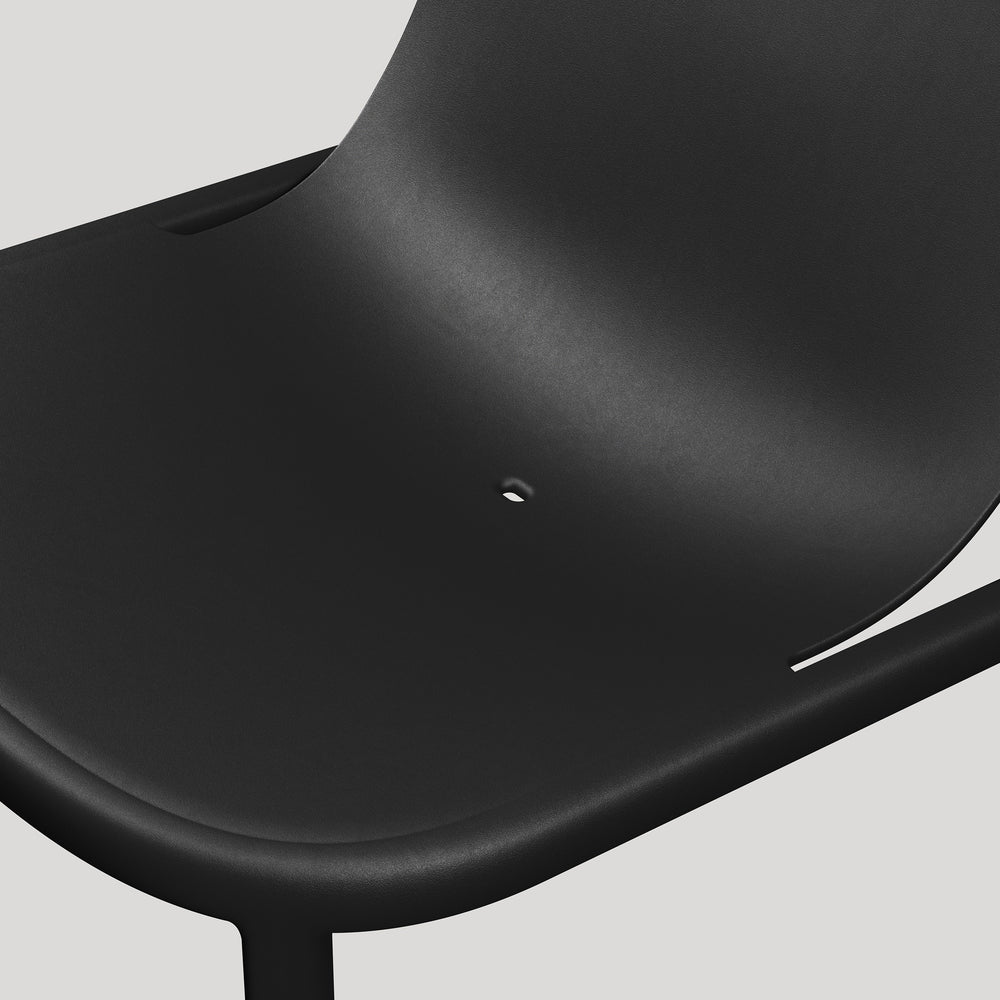 Decade Lounge Chair