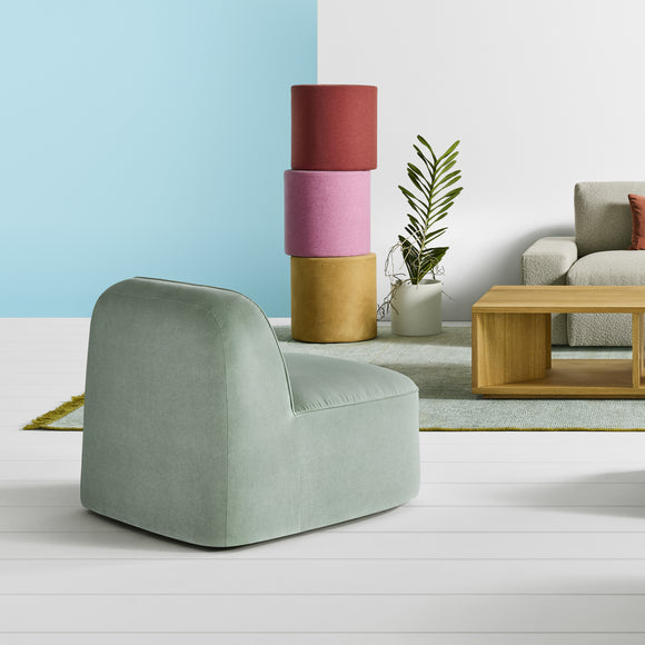 Looksee Swivel Lounge Chair