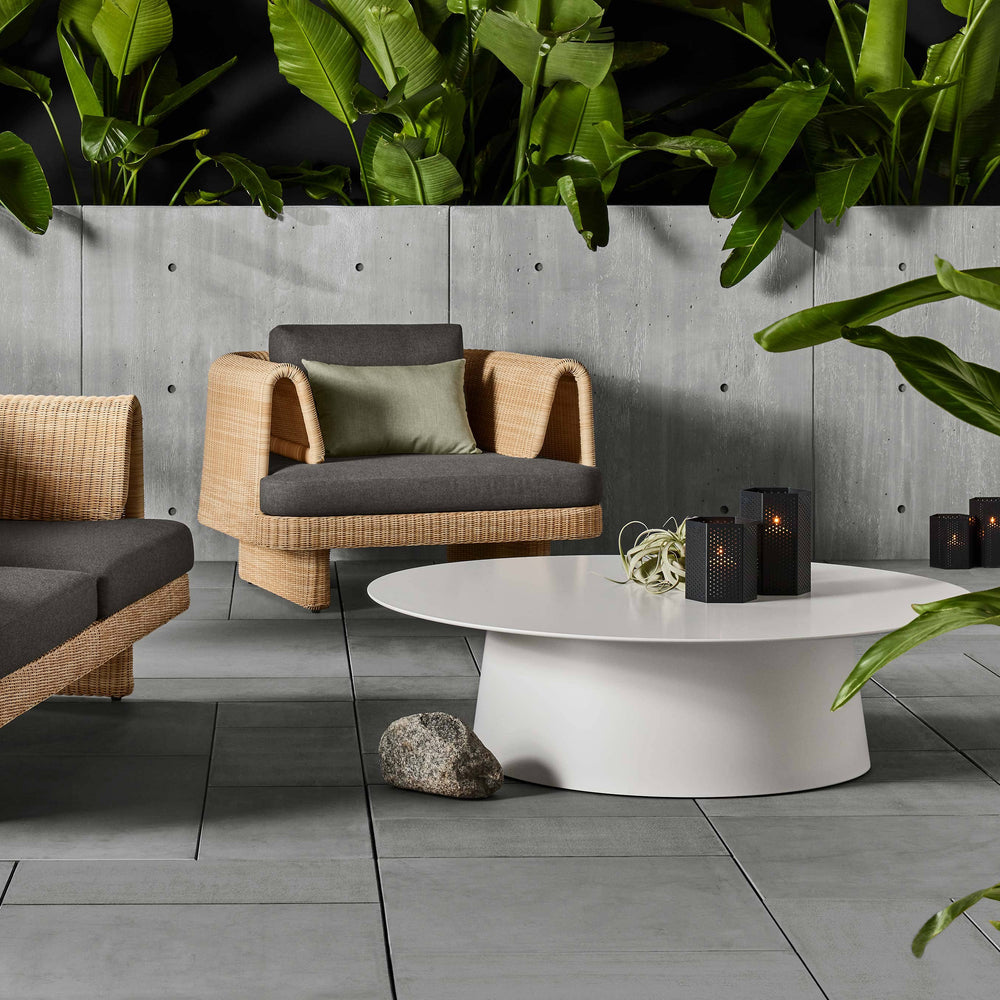 Loophole Outdoor Lounge Chair