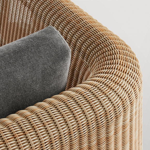 Loophole Outdoor Lounge Chair