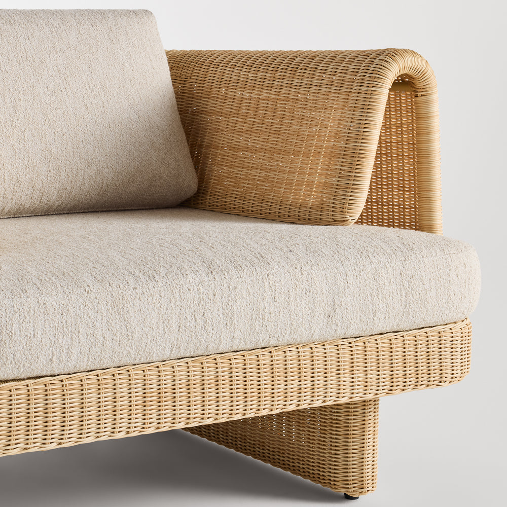 Loophole Outdoor Lounge Chair