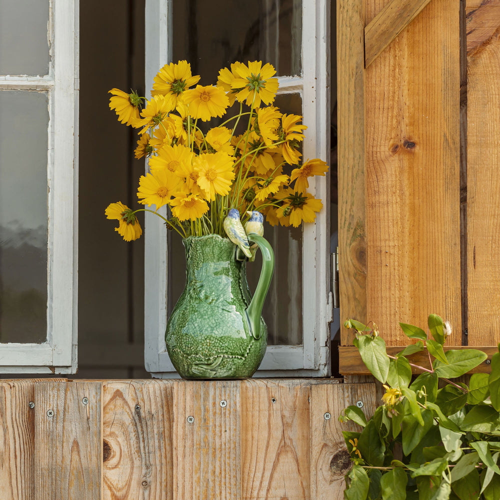 Cineraria Pitcher with Bird
