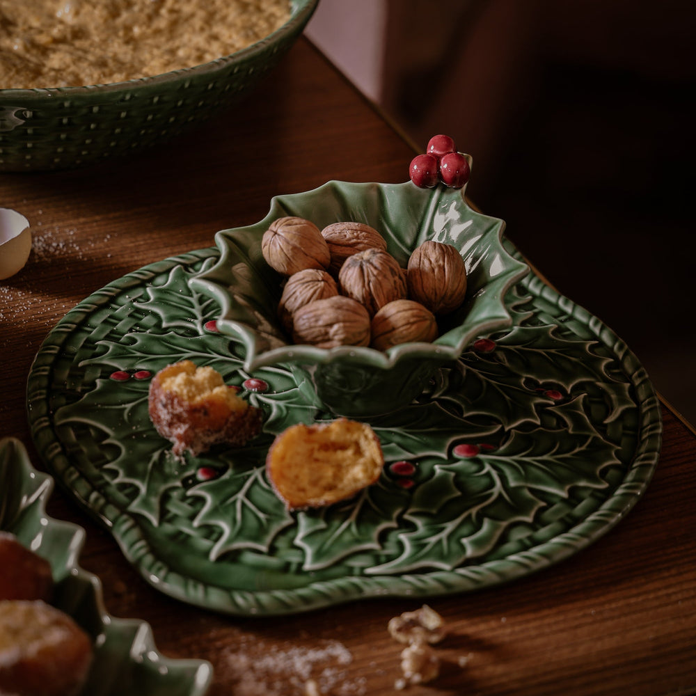 Holly Cake Plate