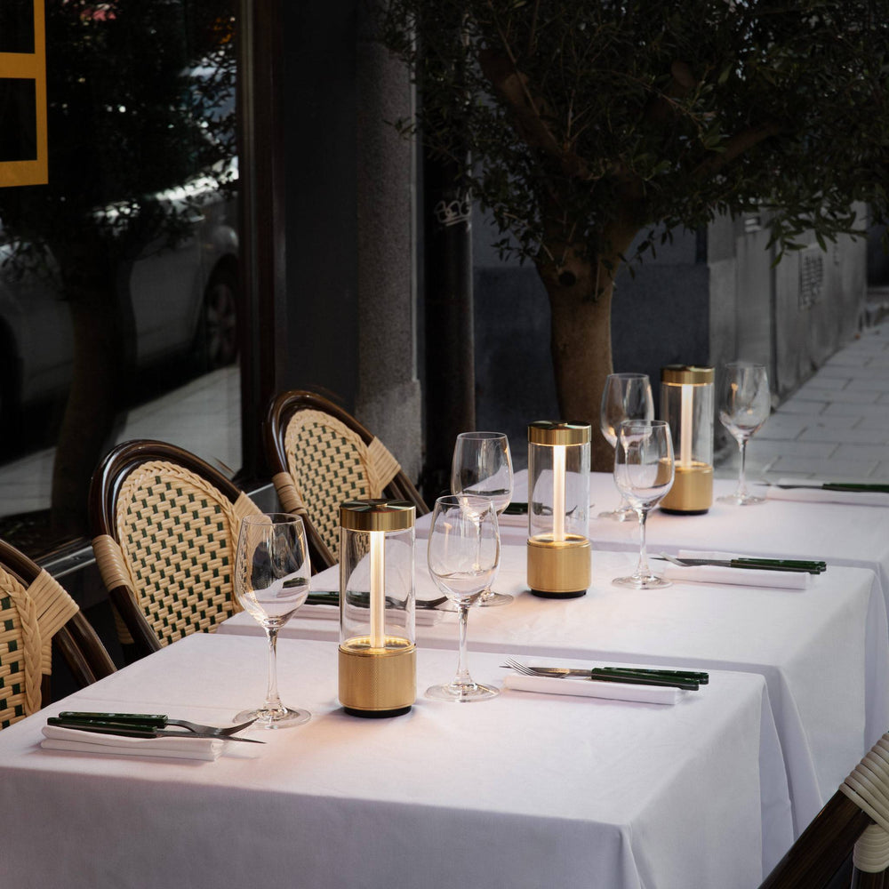 Takeout Portable Outdoor LED Table Lamp