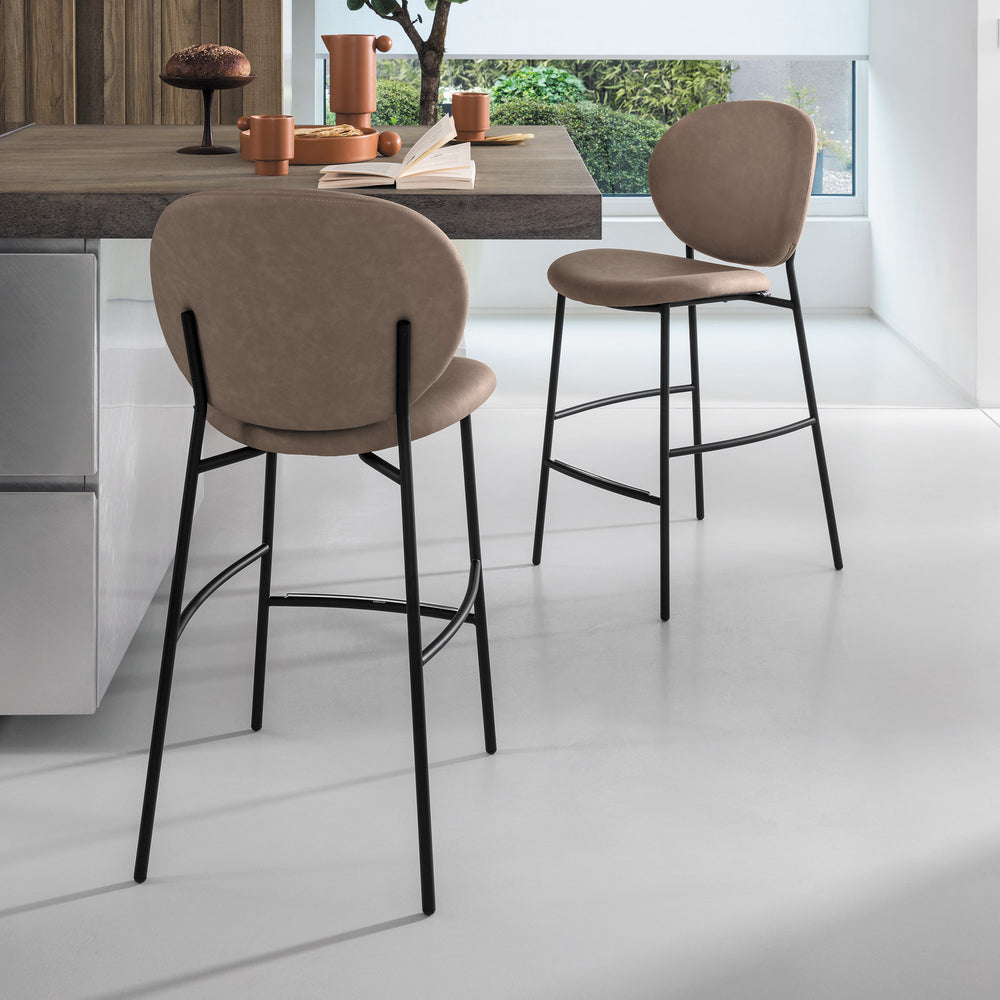 Inès Stool