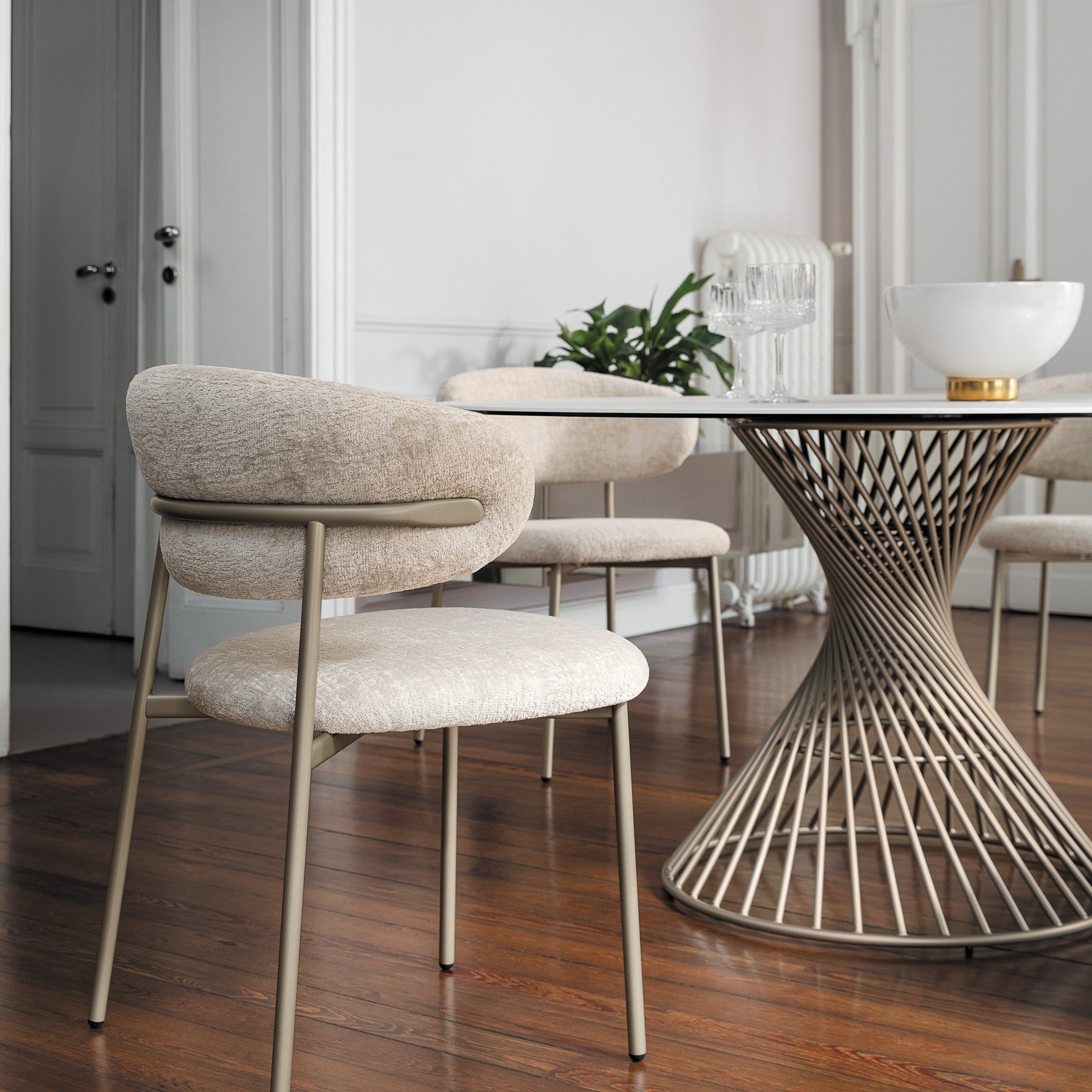 Calligaris VORTEX ダイニングテーブル Calligaris Vortex Dining Table - 2Modern