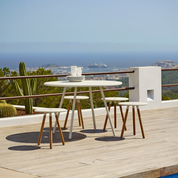 Area Outdoor Dining Table