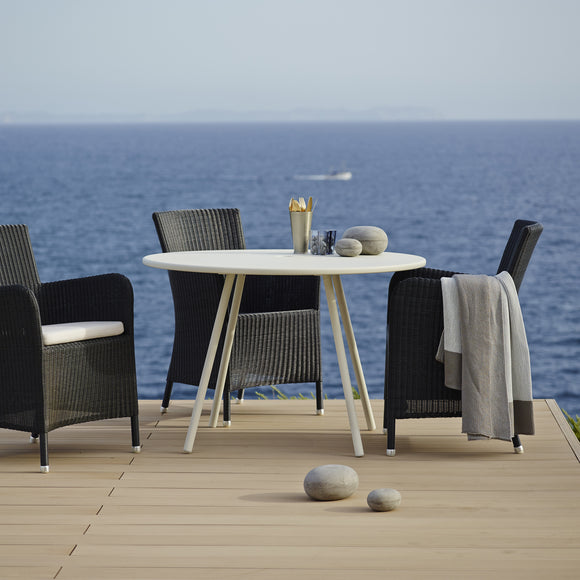 Area Outdoor Dining Table