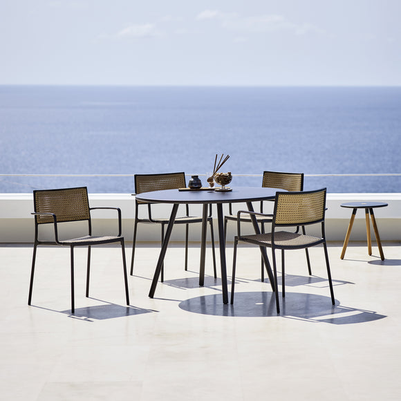 Area Outdoor Dining Table