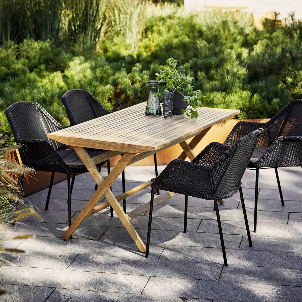 Breeze Outdoor Stackable Armchair