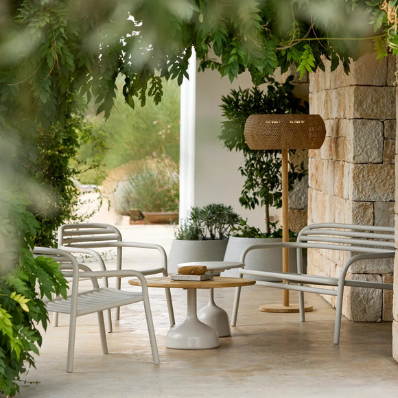 Illusion Glow Outdoor Floor Lamp