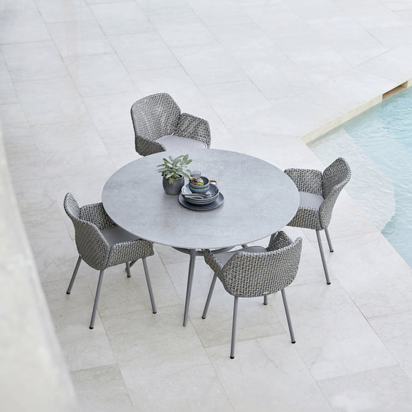 Joy Outdoor Round Dining Table