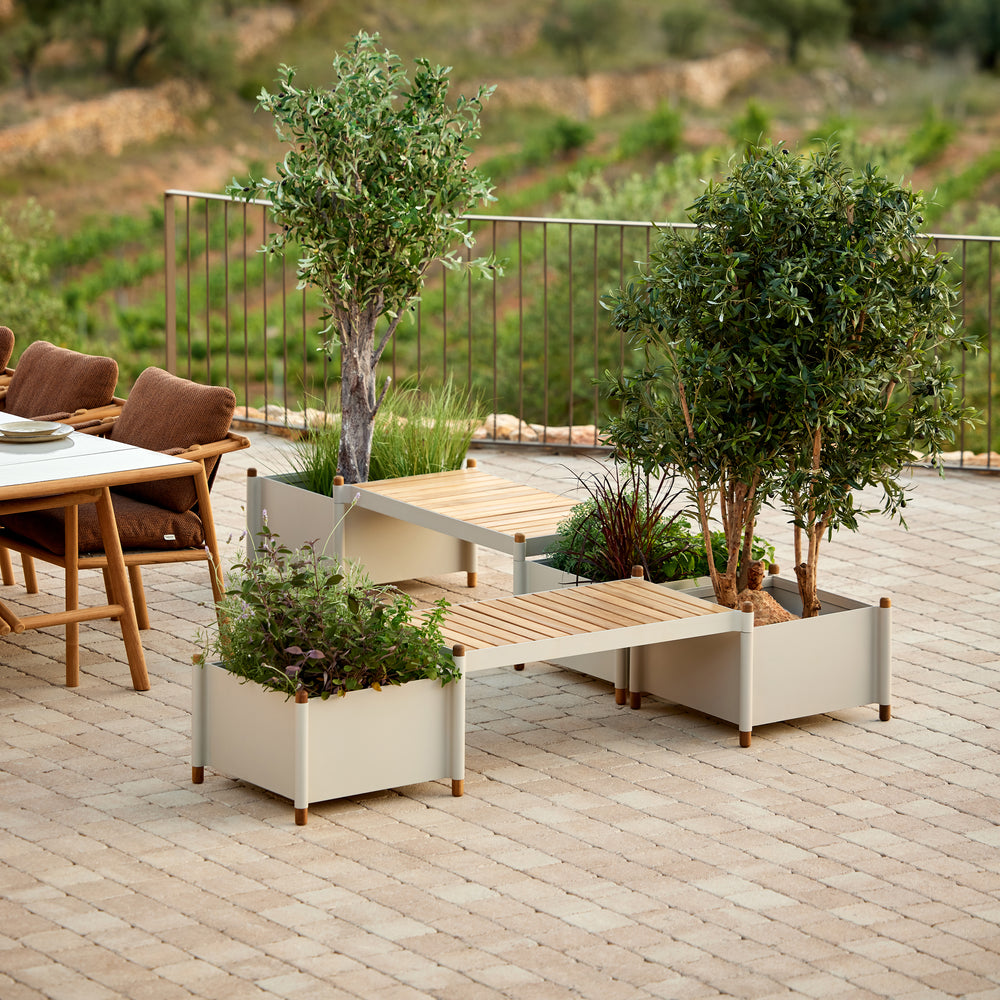 Sticks Outdoor Planter Bench