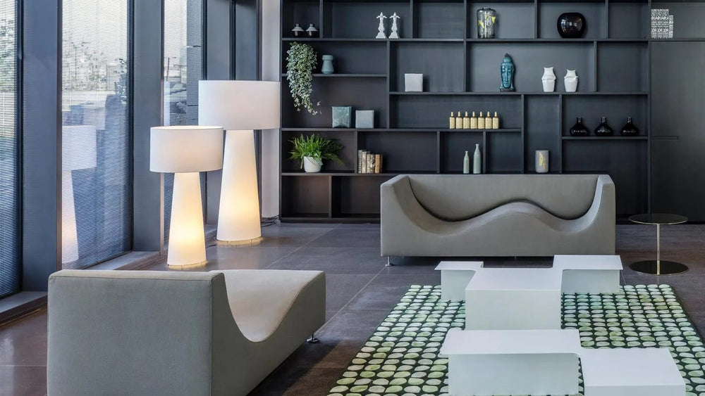 Big Shadow Floor Lamp