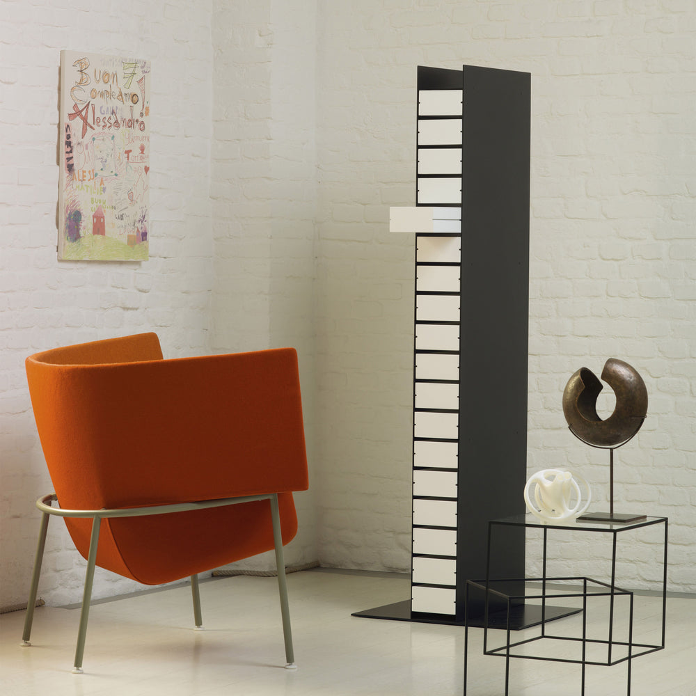 Dinah Cabinet