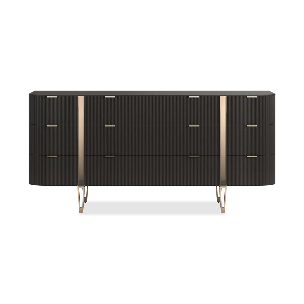 Love At First Sight Dresser with Handle Pull