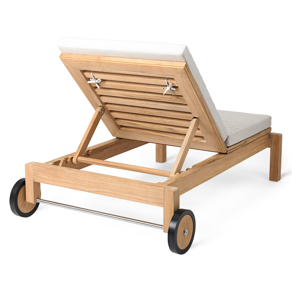 AH Outdoor Lounger