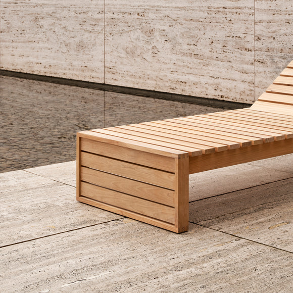 BK Outdoor Lounger