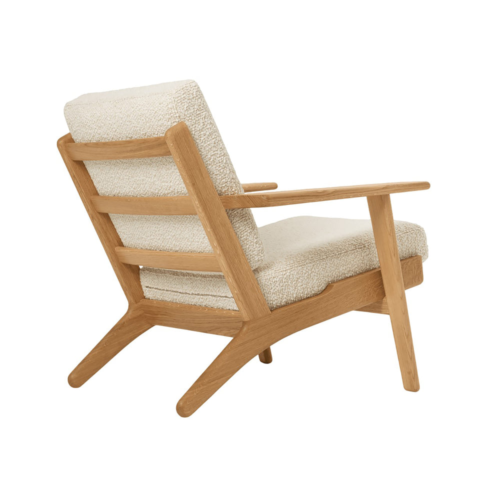 CH290 Lounge Chair