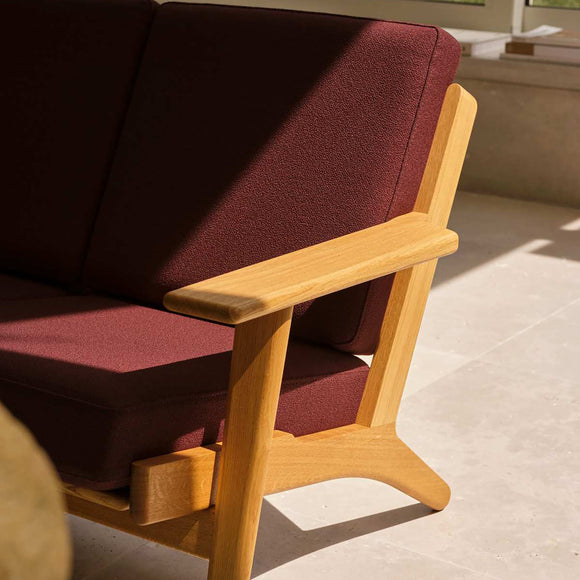 CH292 2-Seater Sofa