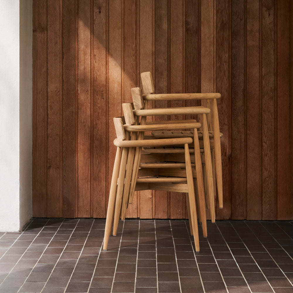 E008 Embrace Outdoor Dining Chair