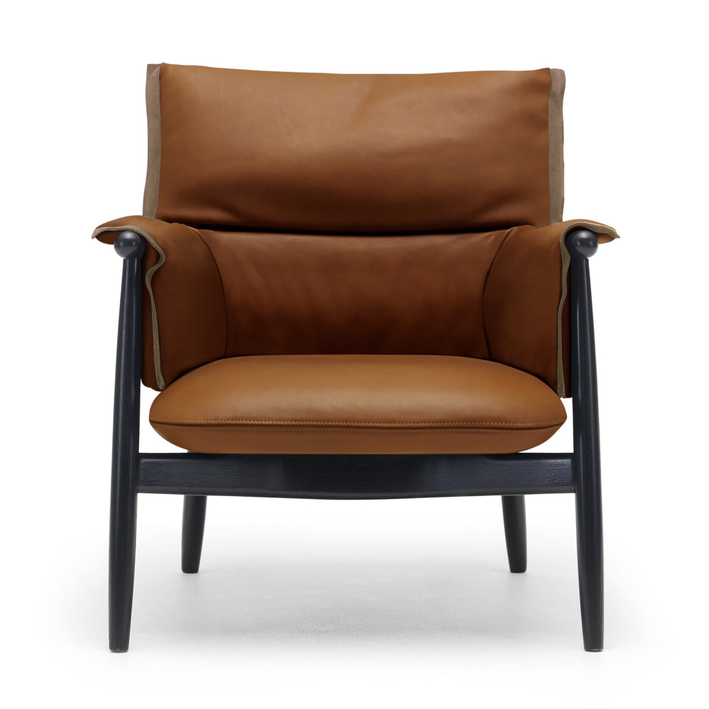 E015 Embrace Lounge Chair