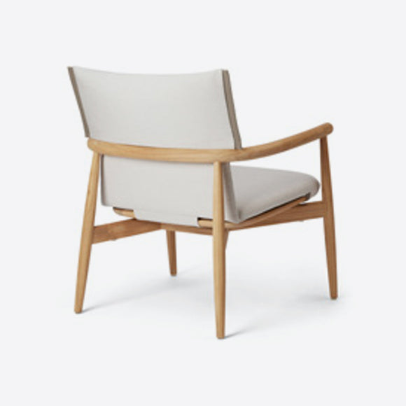 E018 Embrace Outdoor Lounge Chair