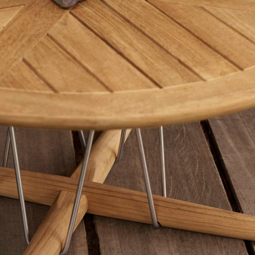 E023 Embrace Outdoor Side Table